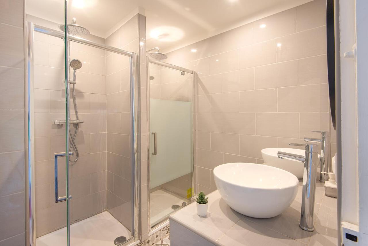 Le Colbert Apartment